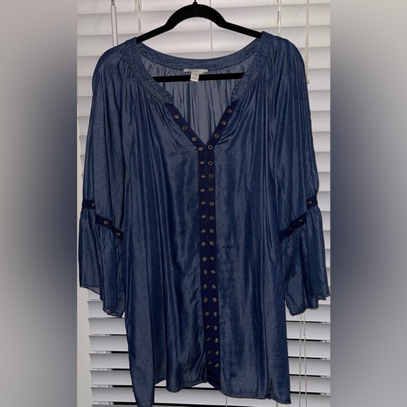 Cato Tops - CATO Women’s Size 22/24 3/4 Denim Butterfly Sleeve Blouse